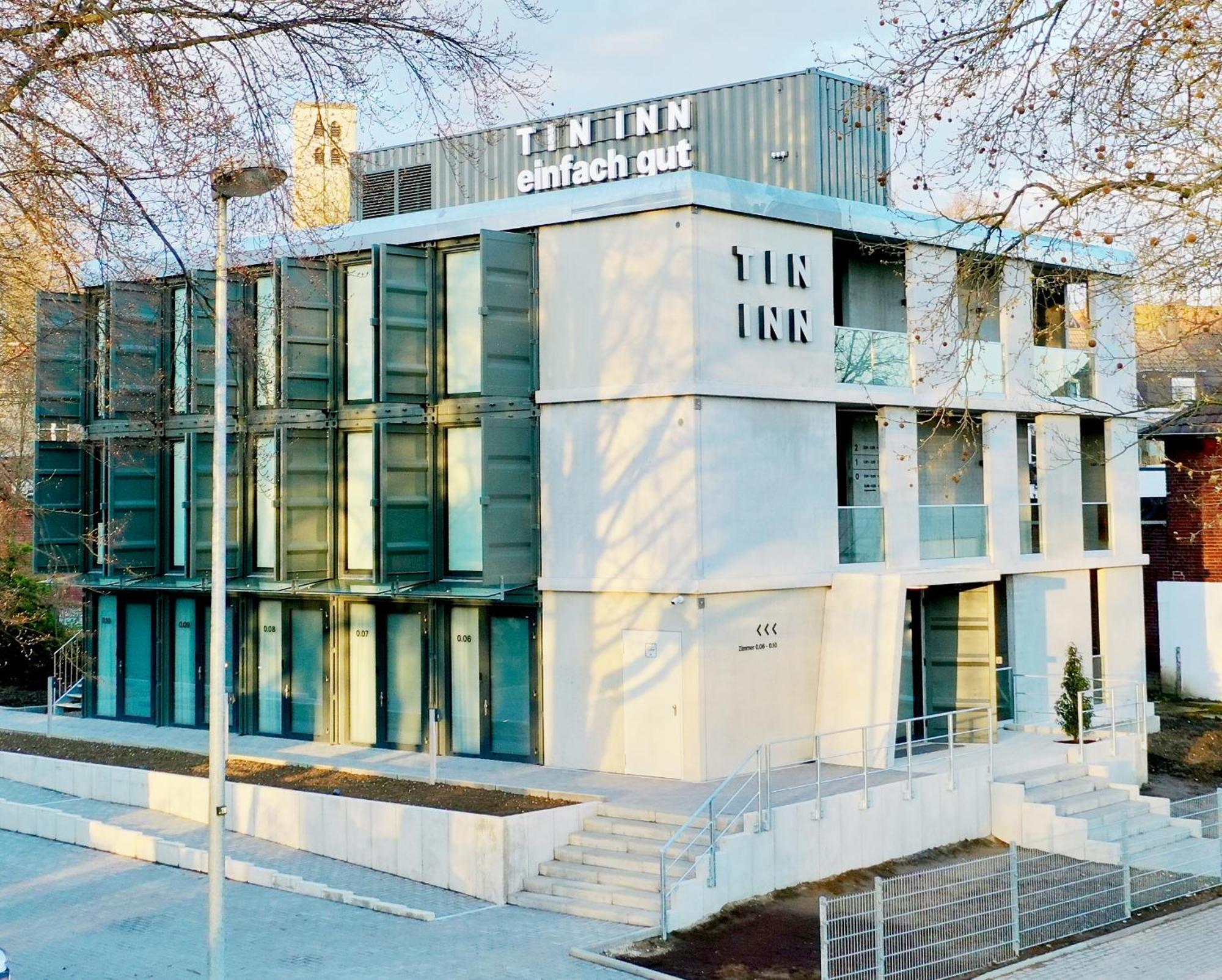 Tin Inn - Hueckelhoven - Das Hotel Aus Hochwertig Ausgebauten Ueberseecontainern Exteriér fotografie